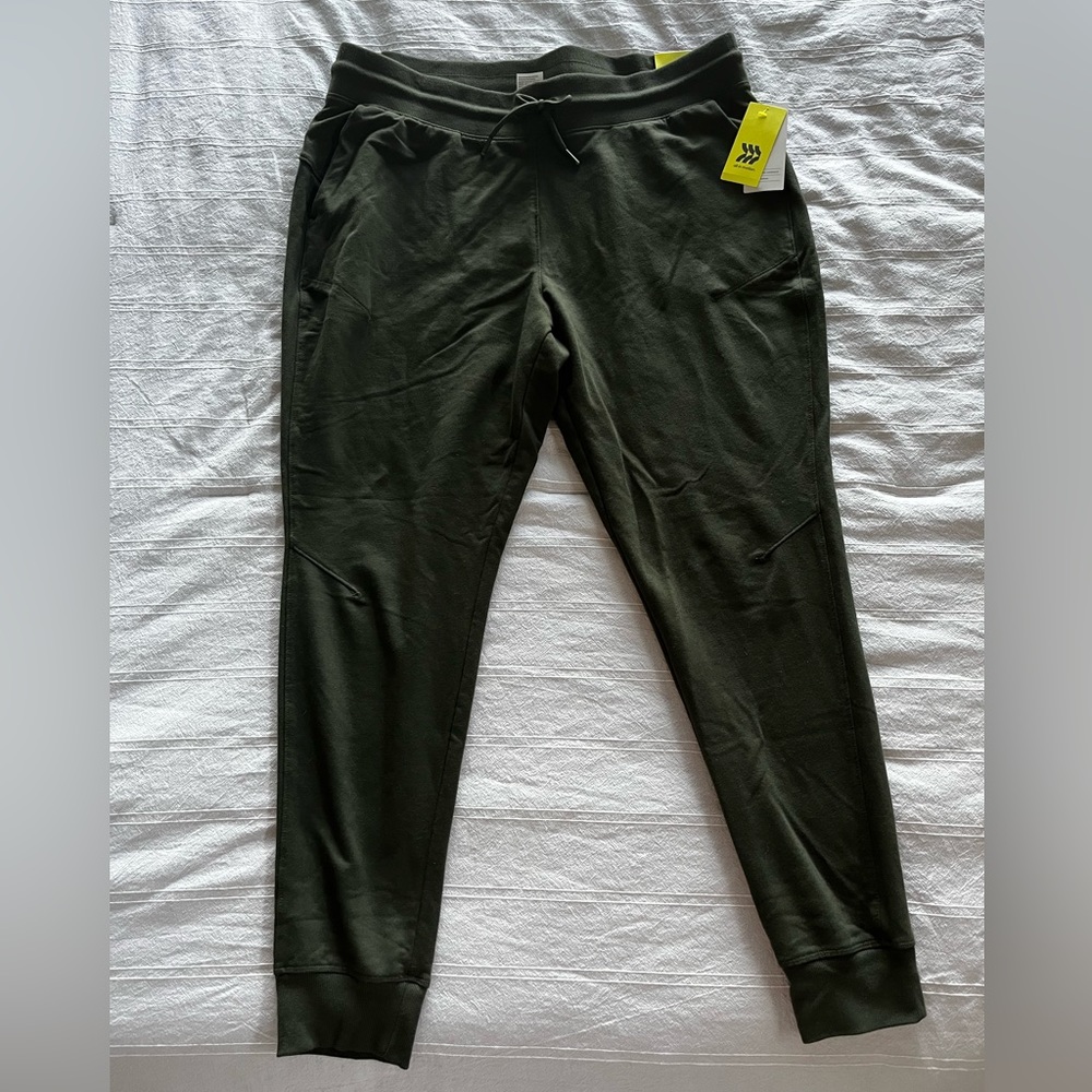 NWT All in Motion Joggers